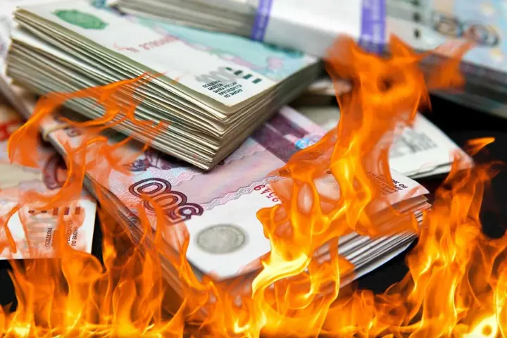 «Сгорят» ли сбережения в российских рублях — что делать и как спасать