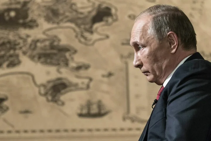Путин был на волоске: Кто спас Россию от катастрофы, рассказал экономист Хазин