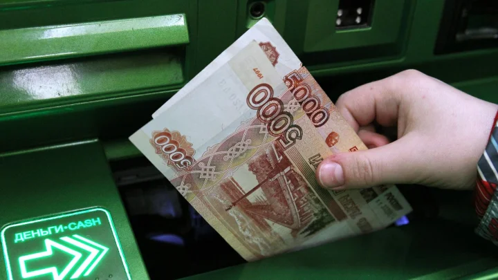 Материнский капитал на новые нужды: семьям дадут по 10 тысяч рублей на руки