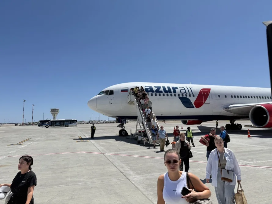 Срыв отпусков: массовые задержки рейсов в РФ нарушили планы тысяч россиян