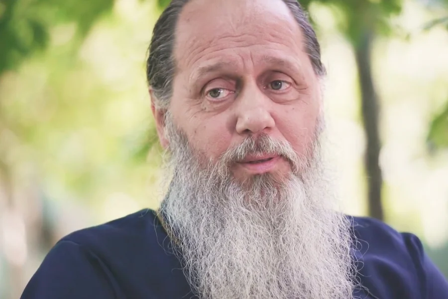 Правда ли, что рукоблудие — смертный грех? Ответ православного священника