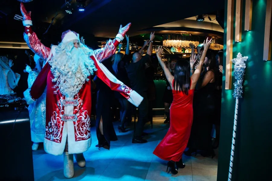 Дед Мороз из Великого Устюга собрал аншлаг в Амстердаме