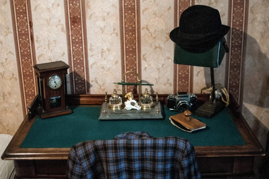 В РПЦ ответили, опасно ли носить и хранить вещи умерших