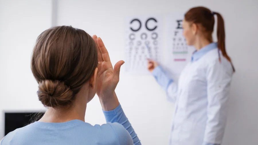 После гриппа А — удар по зрению: врачи фиксируют рост жалоб у переболевших россиян