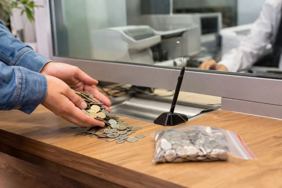 Время разбить копилку: на Кубани стартовала акция по бесплатному обмену мелочи