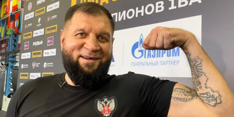 «Без палочки ни шагу»: Емельяненко откровенно рассказал, как здоровье подкосило его