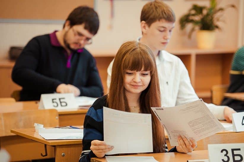 В 2020 году 11 классники будут сдавать 6 обязательных экзаменов: что сказал Путин и Рособрнадзор
