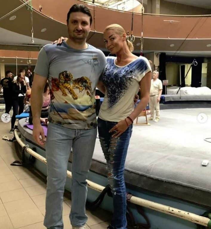 Анастасия Волочкова рассказала про слухи о своей свадьбе