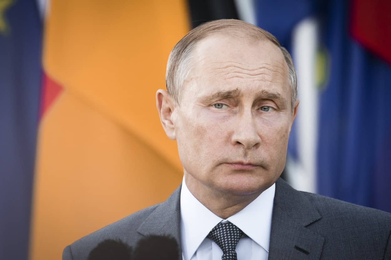Сколько Россиян доверяет Владимиру Путину: данные опросов, процент доверия к президенту сегодня