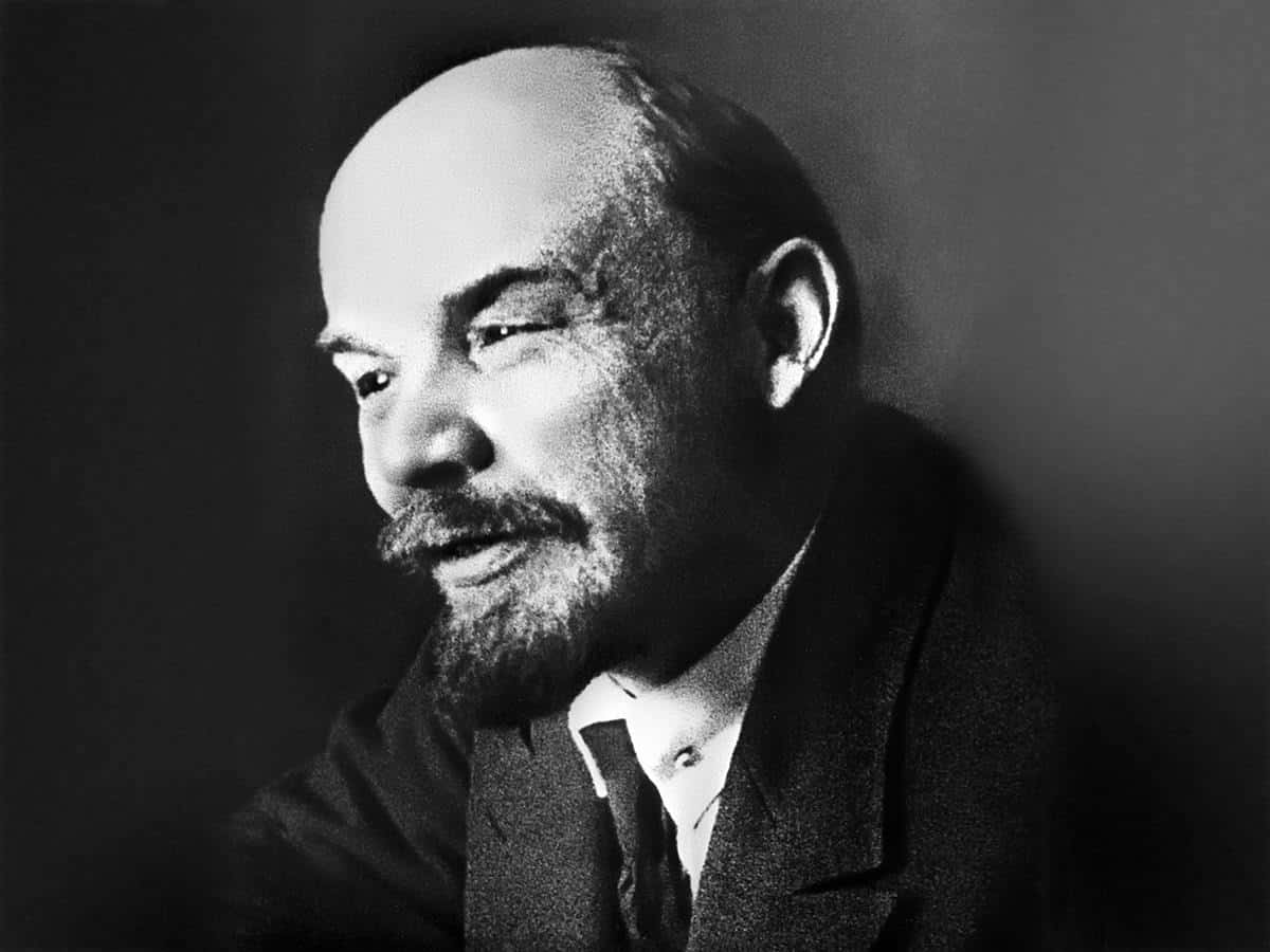 Владимир Ильич Ленин – еврей или нет: кем на самом деле по национальности был вождь пролетариата