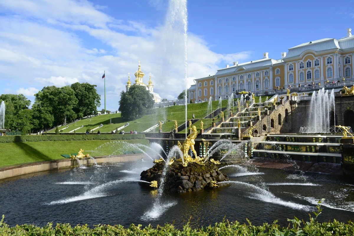 Когда праздник закрытия фонтанов в Петергофе в 2019 году: даты в сентябре 2019, сколько длится шоу