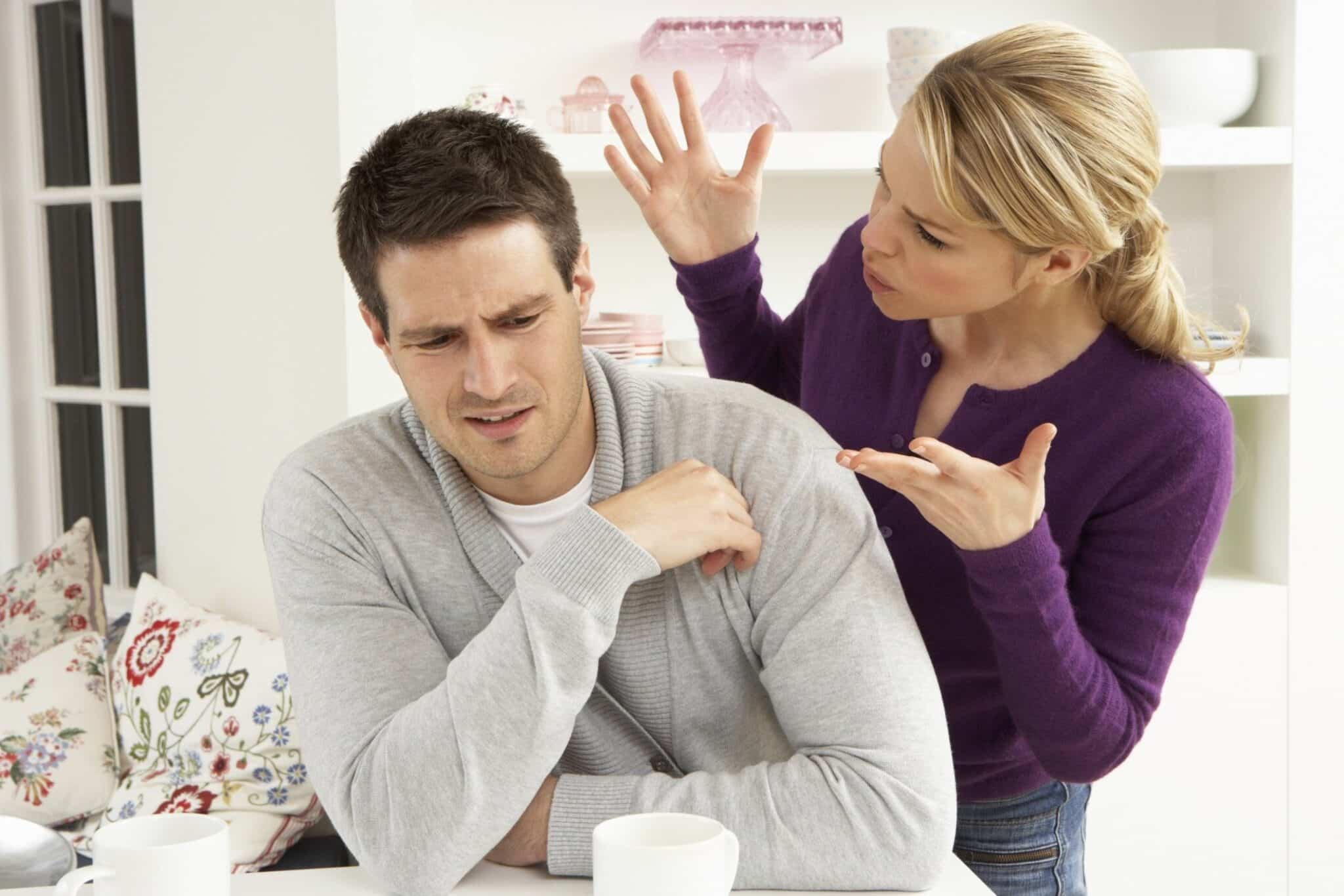 Что точно не стоит делать после развода: советы психологов