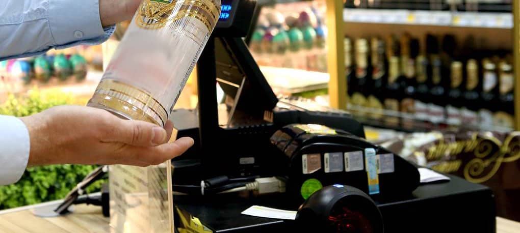 Возраст продажи алкоголя увеличат в России до 21 года