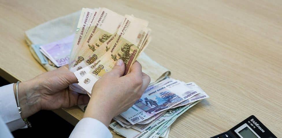 В Пенсионном фонде рассказали, как пенсионерам получить надбавку в 1700 рублей