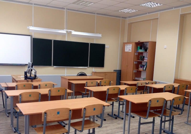 Об особенностях нового учебного года в школах России, рассказали в Роспотребнадзоре