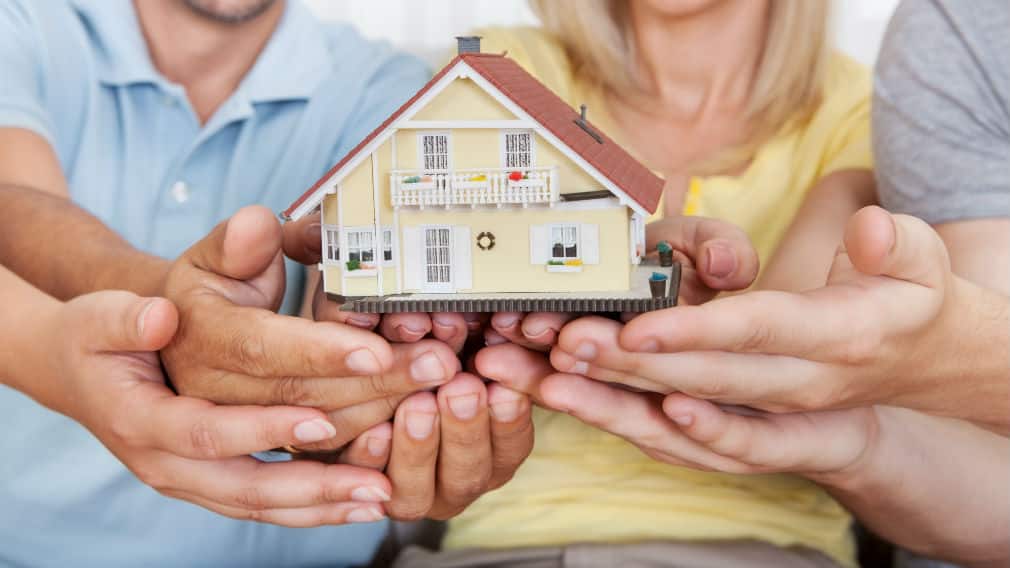 Изменения в программе ипотеки для многодетных семей: что пересмотрит правительство