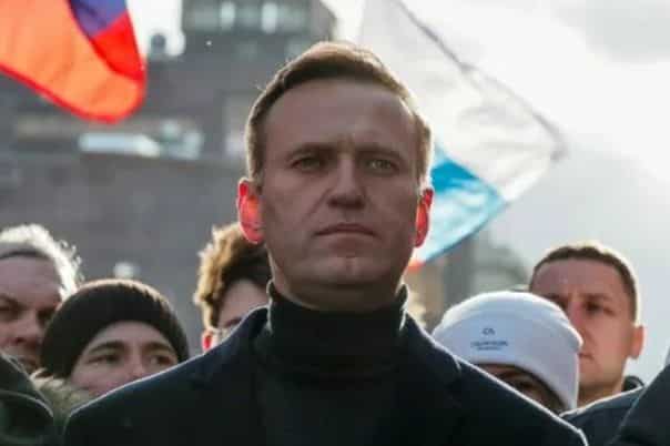 Президент Франции сообщил Путину результаты анализа крови Навального, сделанные a французской лаборатории