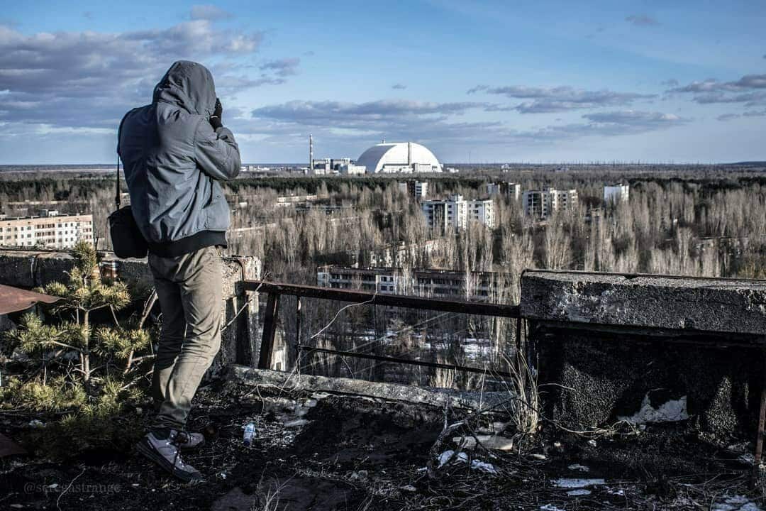 Почему в Хиросиме и Нагасаки живут люди, а в Чернобыле нет?