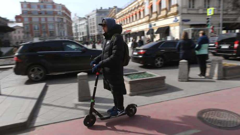 В России изменятся правила дорожного движения для электросамокатов