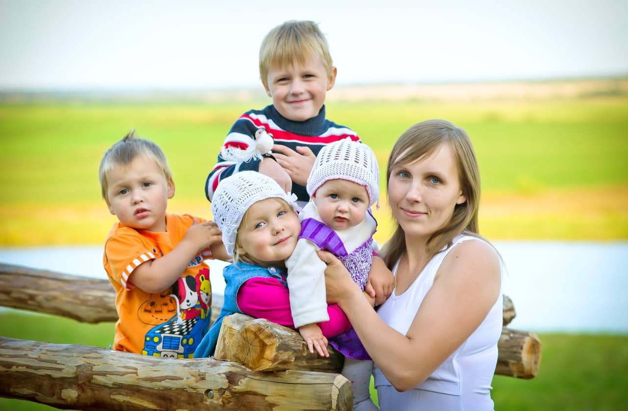 Ко Дню матери в 2020 году россиянкам полагаются выплаты от государства