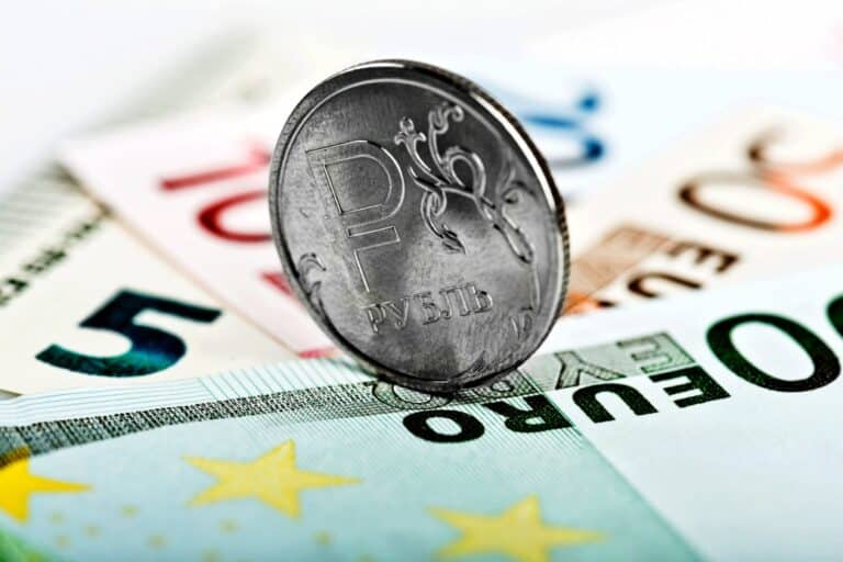 Букмекеры евро 2020 прогнозы букмекерская контора гринбет отзывы сотрудников