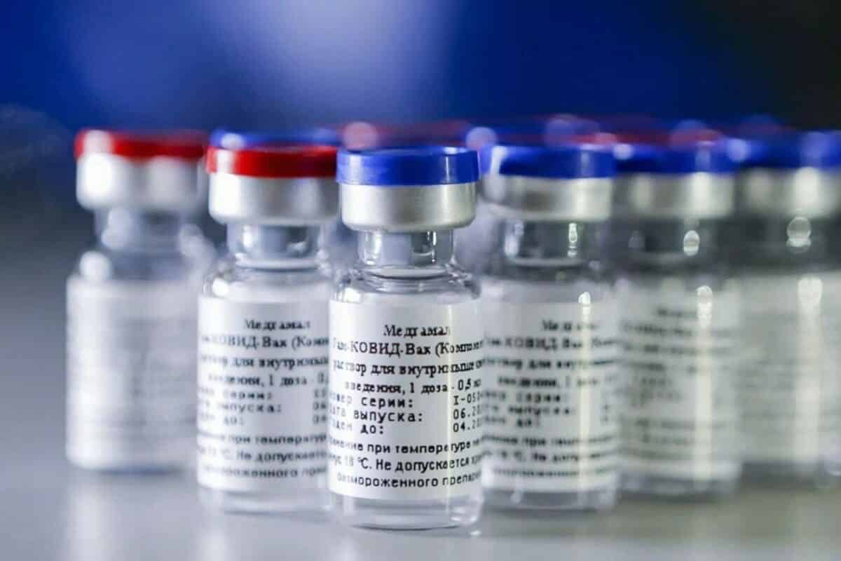 Россияне сами смогут выбирать вакцину от коронавируса в 2021 году