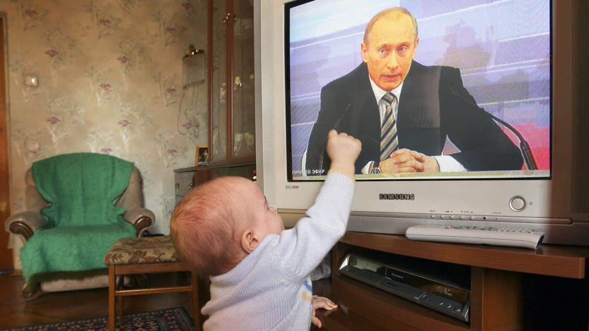 Путин пообещал выплаты всем детям до семи лет к Новому году