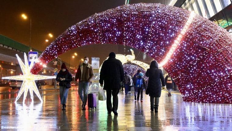 Новогодние ярмарки открываются в девяти Московских округах
