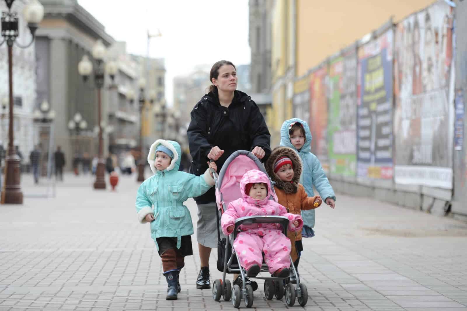 Россияне ждут объявления о новых выплатах на детей на пресс-конференции Путина 17 декабря 2020 года