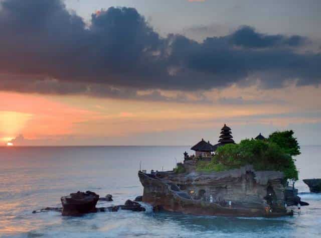 Остров Бали откроется для туристов из России до Нового года