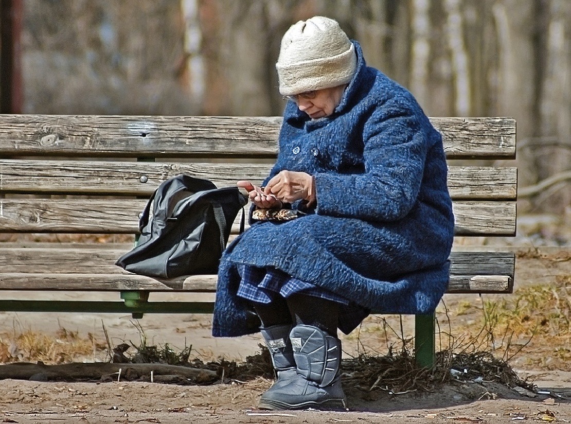Пенсионеров проживающих не в России могут лишить пенсии