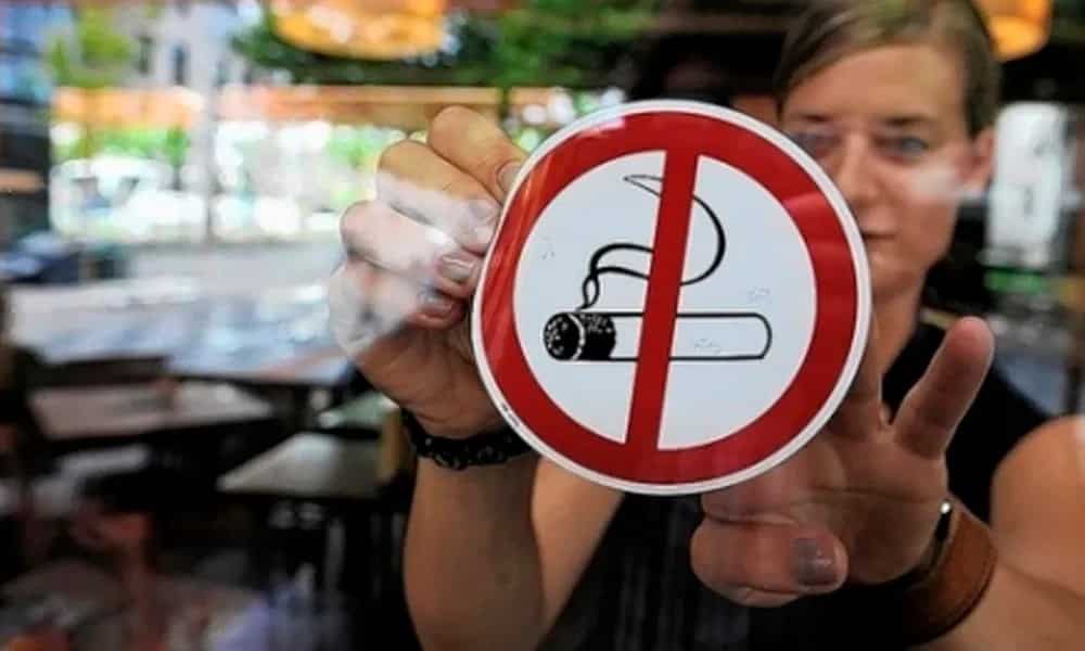 Курильщикам запретили «дымить» в новых местах