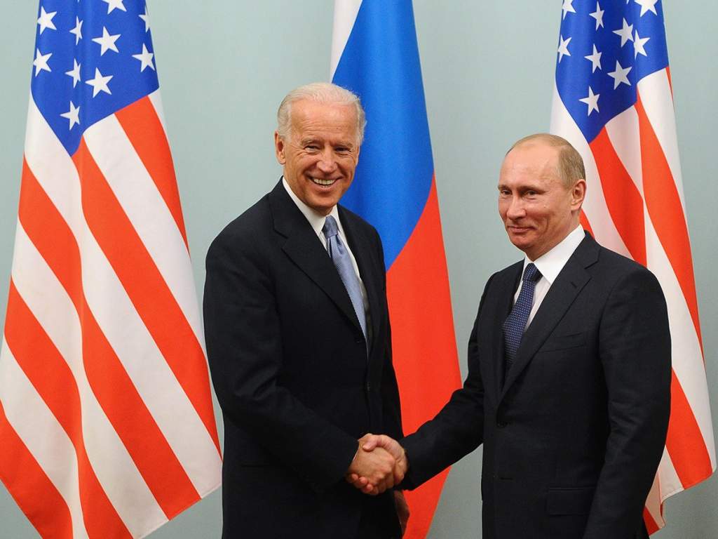 Путин меняет тональность перед встречей с Байденом