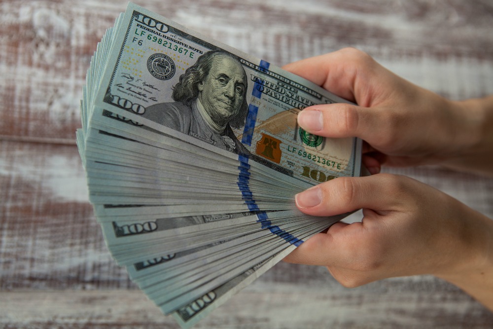 Россия не может отказаться от доллара в качестве резервной валюты