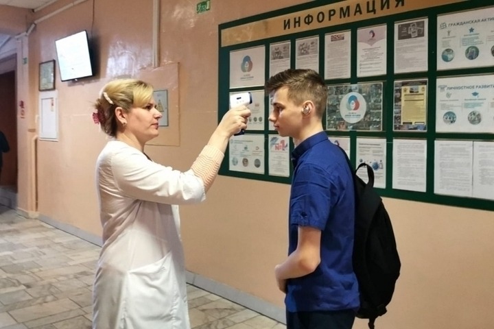 Все больше школ закрываются на карантин в России из-за роста числа заболевших коронавирусом