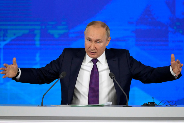 Индексация пенсий, инфляция, борьба с коронавирусом и внешняя политика: о чем Путин рассказал на пресс-конференции