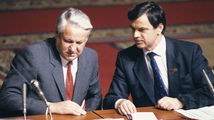 Планы по восстановлению СССР обсуждаются политиками много лет