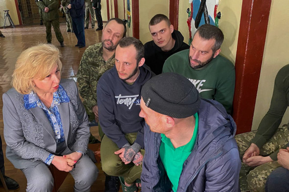 О пытках пленных россиян националистами Азова рассказали СМИ
