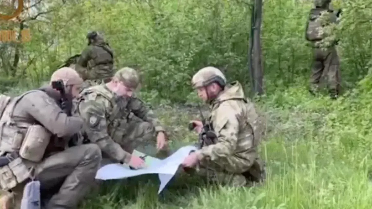 Сколько российских добровольцев участвует в боевых действиях на Донбассе?