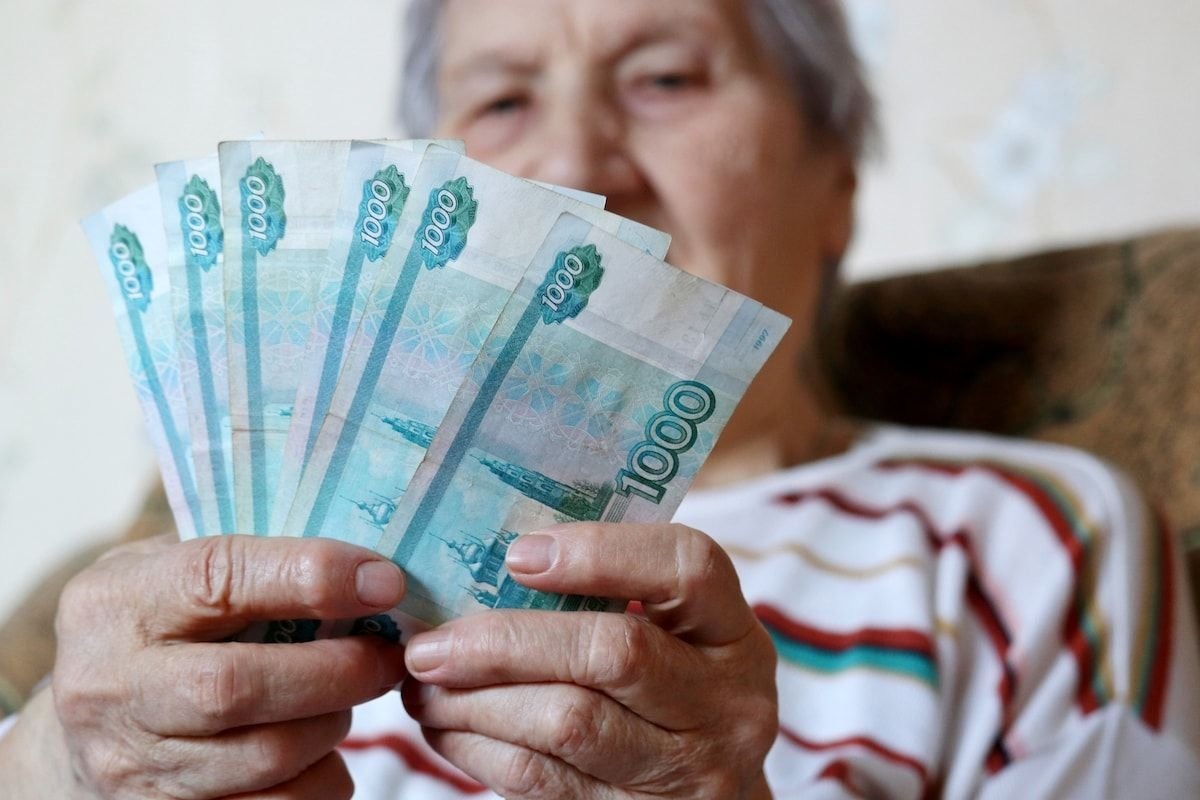 Будут ли новогодние выплаты пенсионерам в декабре 2022 года