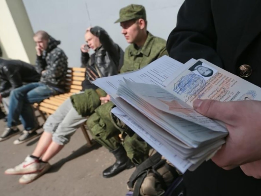 О второй волне частичной мобилизации в России заговорили СМИ